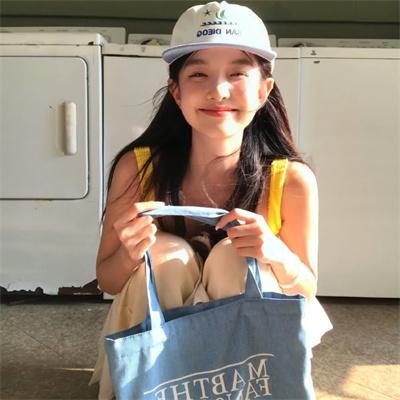 花花公子之千面女陪游